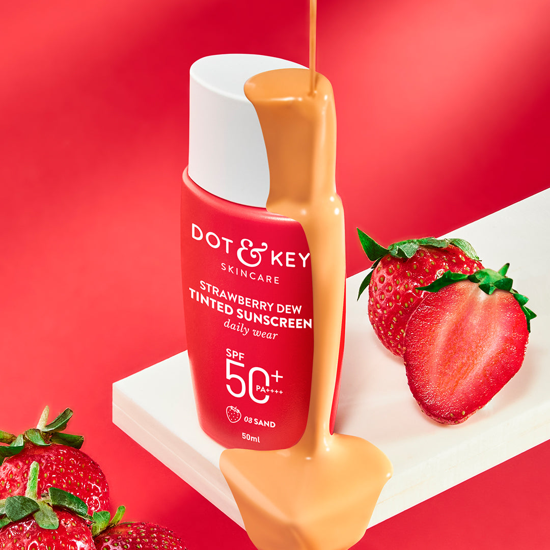 Dot & Key Strawberry Dew Tinted Sunscreen SPF 50+ PA++++ (Warm Ivory)